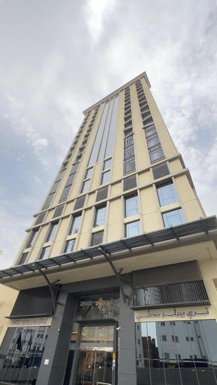 Three Pearls Musalli Hotel